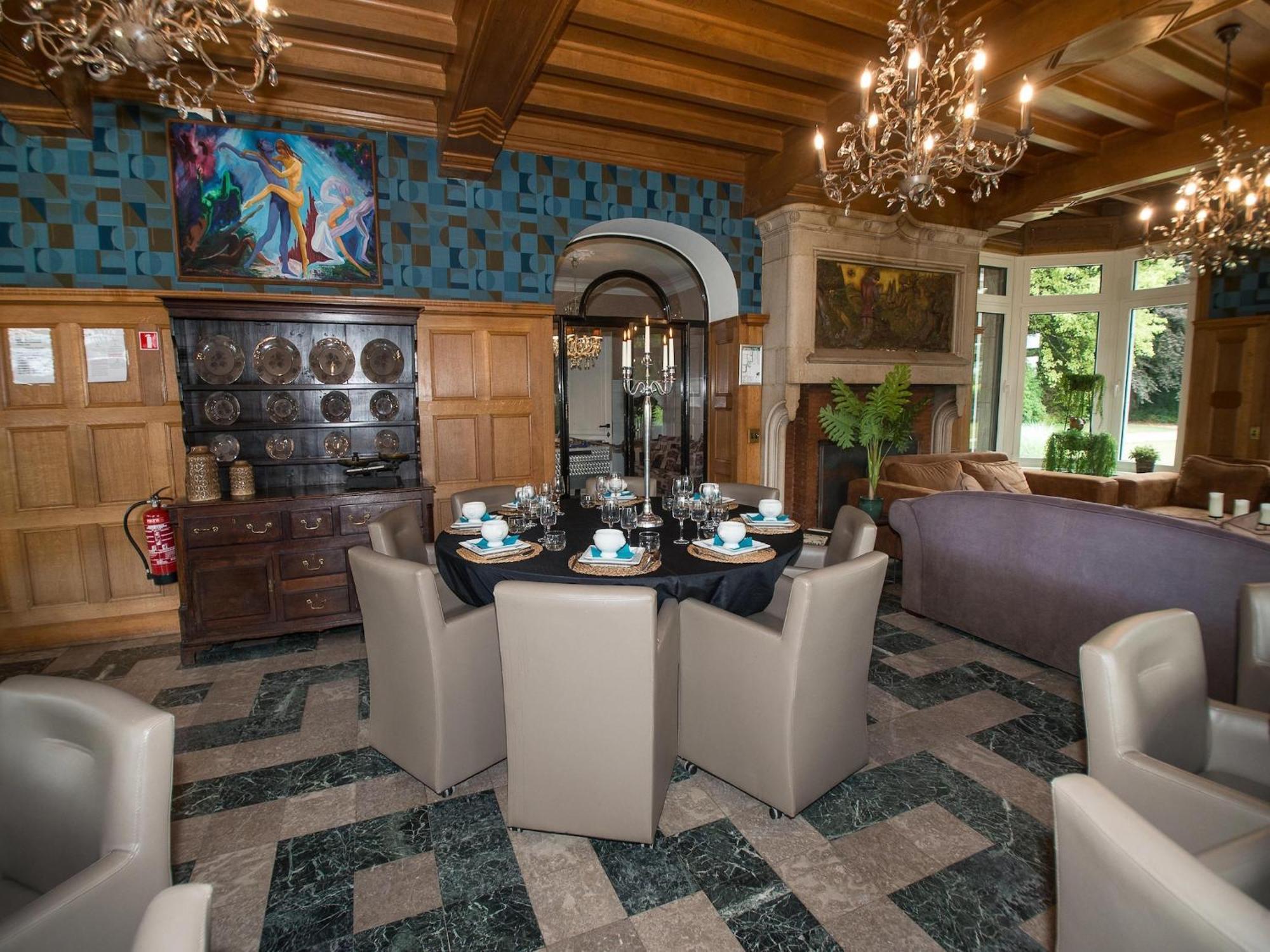 Villa Luxurious Castle With Hot Tub In The Belgian Jamoigne Esterno foto