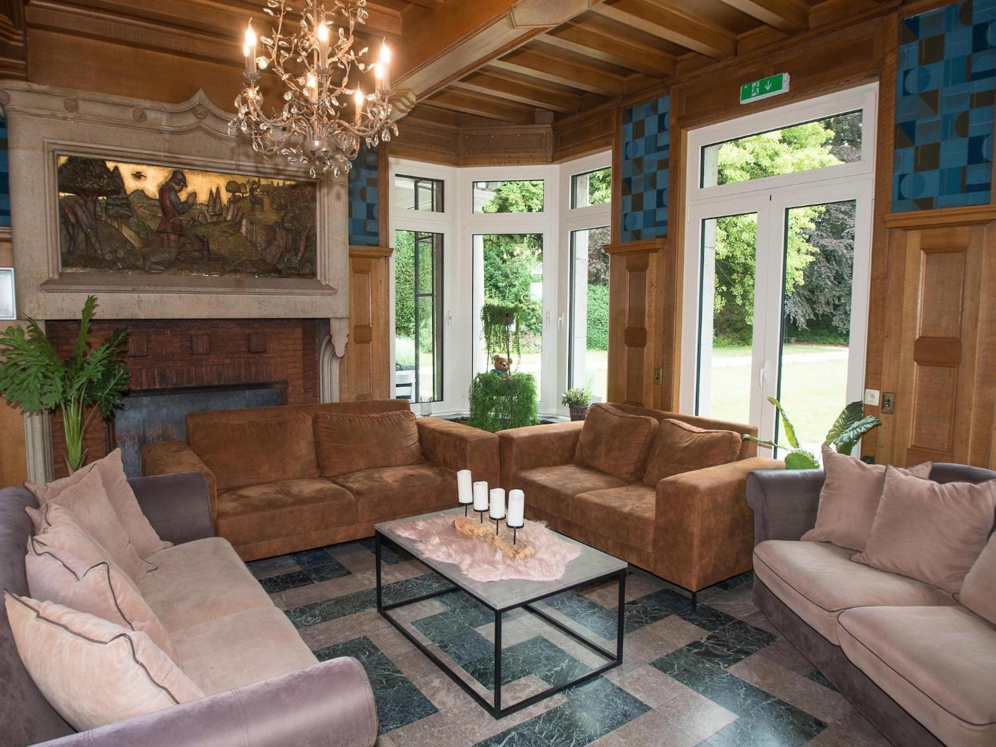 Villa Luxurious Castle With Hot Tub In The Belgian Jamoigne Esterno foto