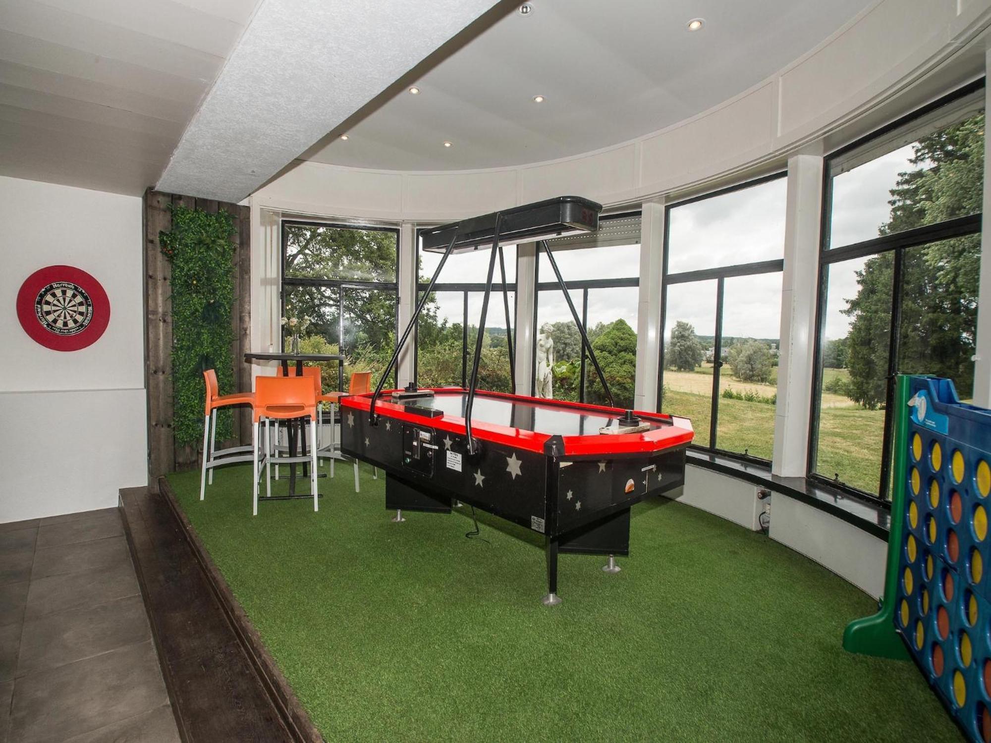 Villa Luxurious Castle With Hot Tub In The Belgian Jamoigne Esterno foto