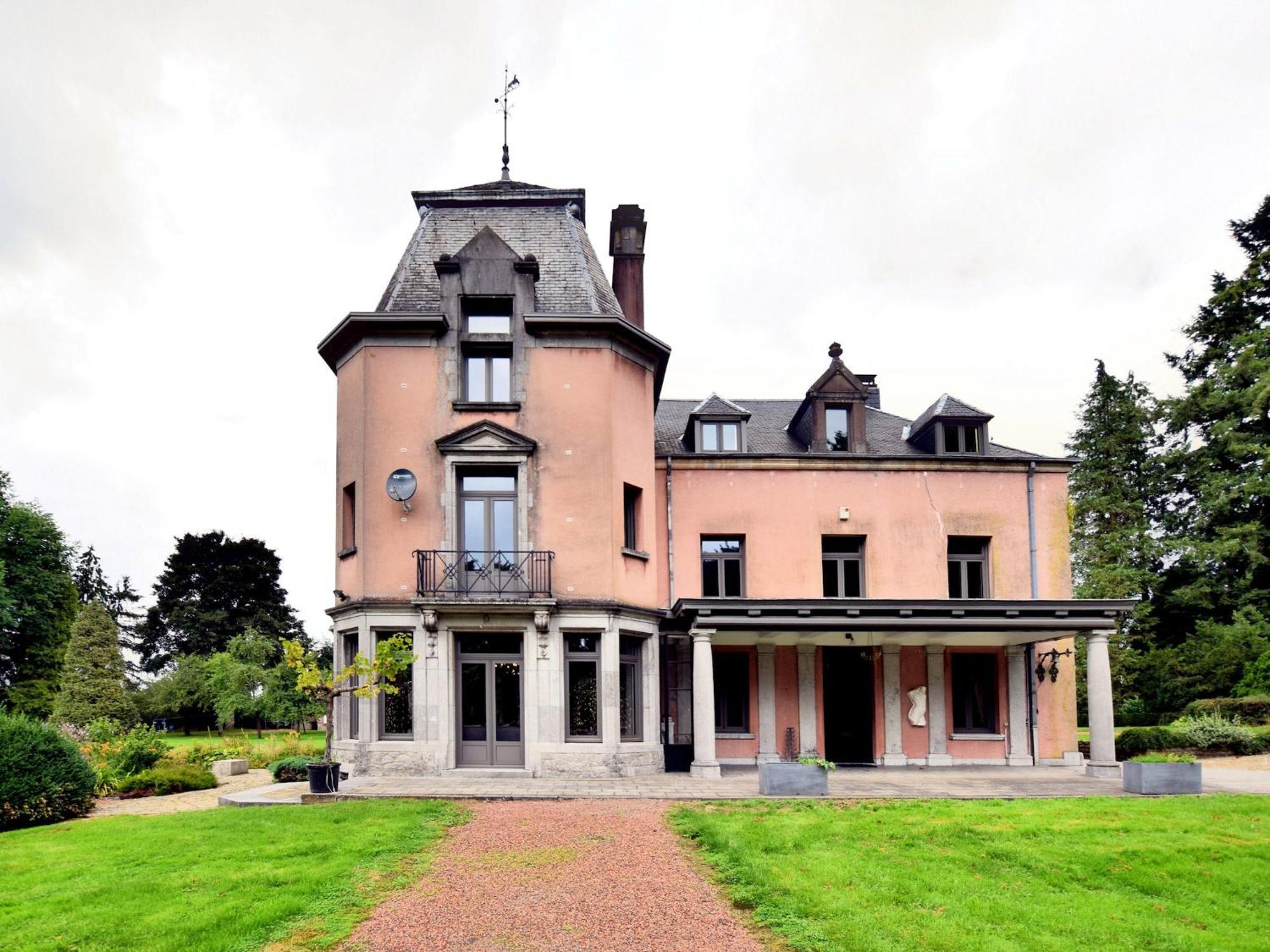 Villa Luxurious Castle With Hot Tub In The Belgian Jamoigne Esterno foto