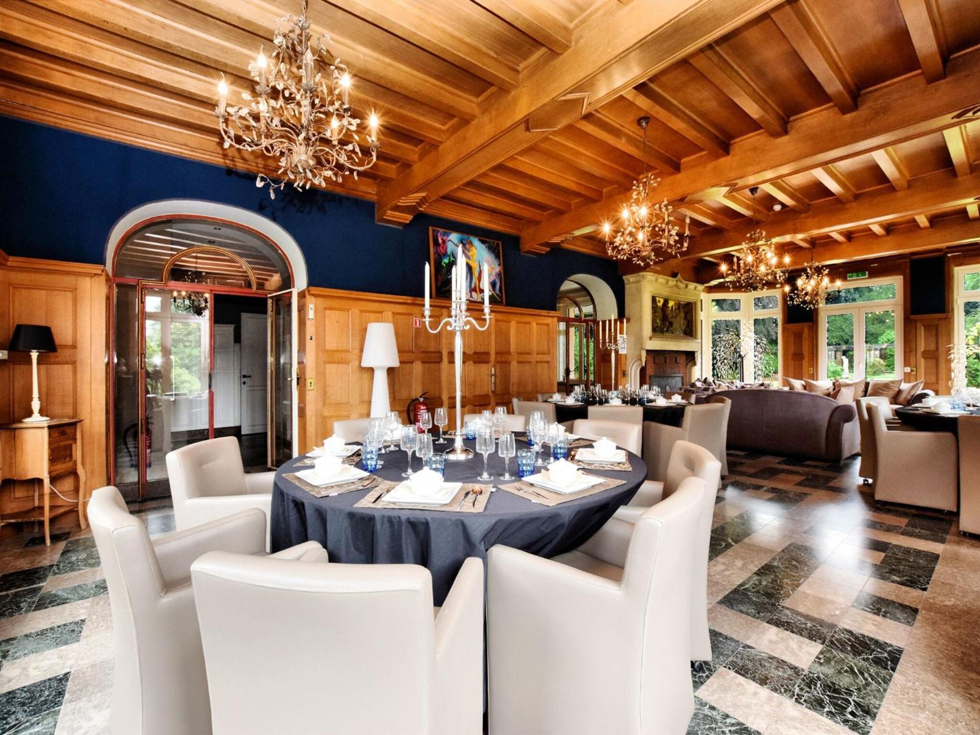 Villa Luxurious Castle With Hot Tub In The Belgian Jamoigne Esterno foto
